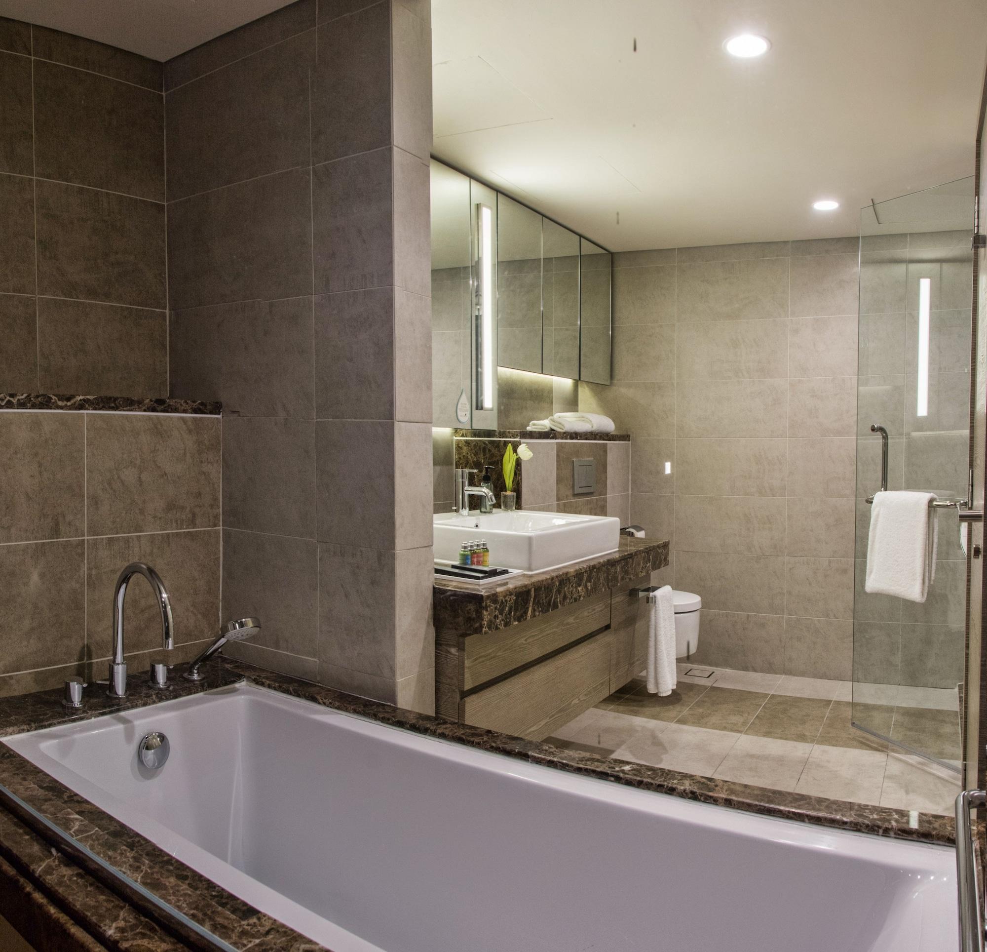 Ascott Sentral 5*